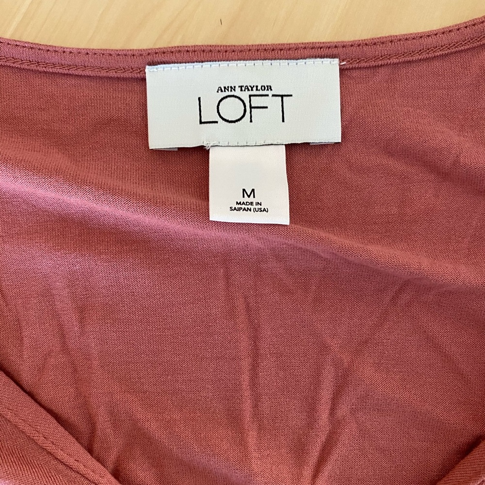 Ann Taylor LOFT top Sz M - Picture 2 of 3